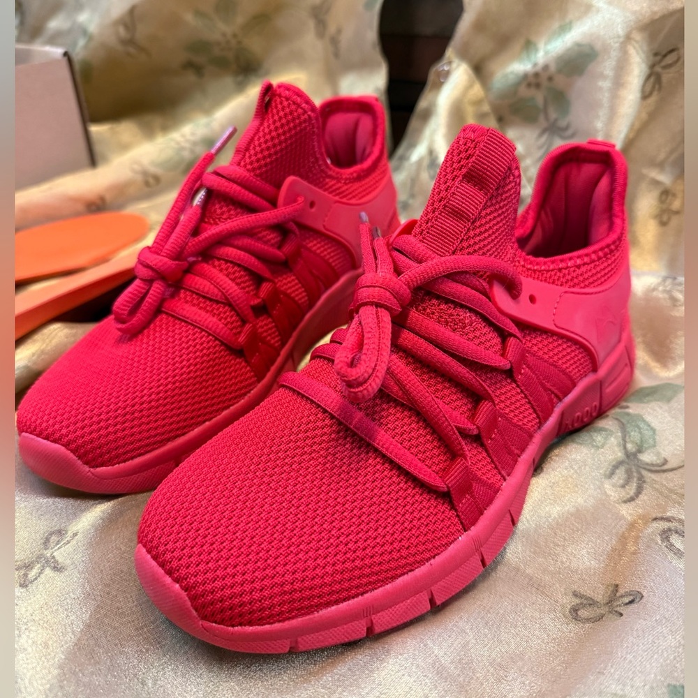 Vibrant Pink Women's Athletic Shoes